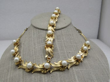 Vintage Faux Pearl LeaF Chocker & Bracelet Set, 1960's