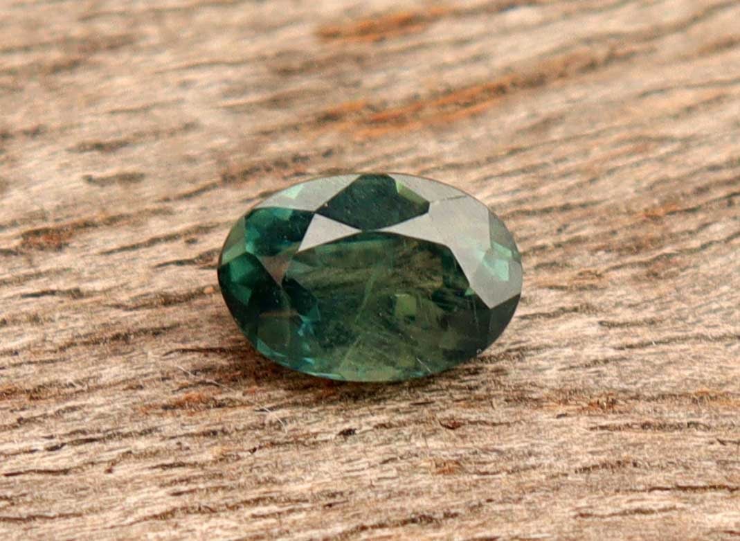 GSI Certified Natural Sapphire 0.71 Carats (1 of 5)