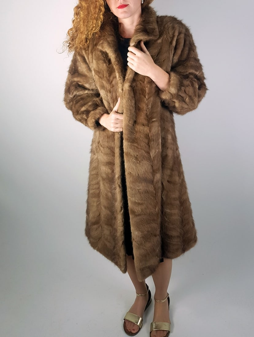 LIGHT BROWN MINK COAT EU: XL; US: 20 (1 of 11)