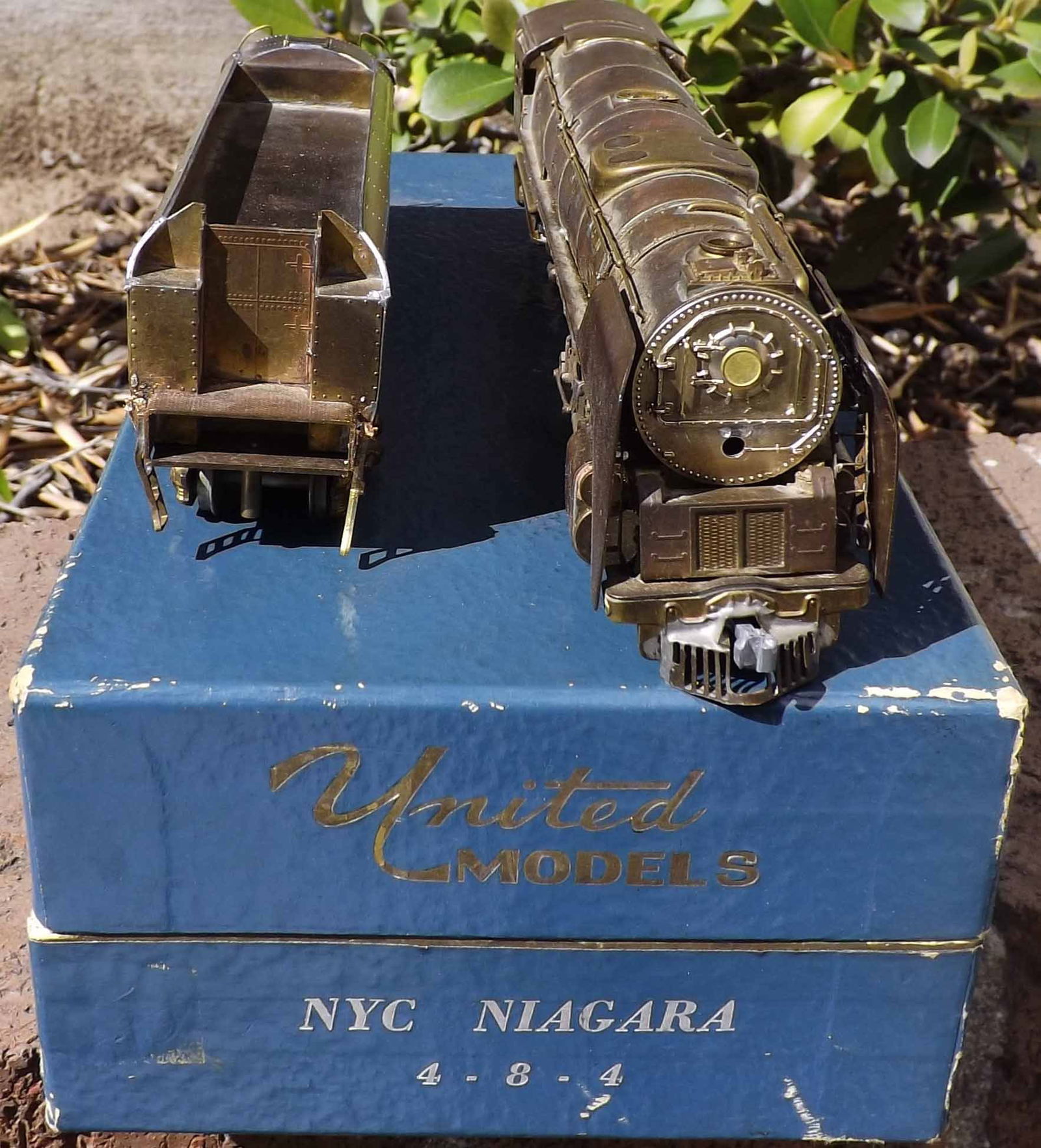 United NYC Niagara 4-8-4 (Made in Japan) brass locomotive, HO gauge, c9 in c9 original box.: United NYC Niagara 4-8-4 (Made in Japan) brass locomotive, HO gauge, c9 in c9 original box. Reserve: $280.00 Shipping: Domestic: Flat-rate of $35.00 to anywhere within the contiguous U.S. I
