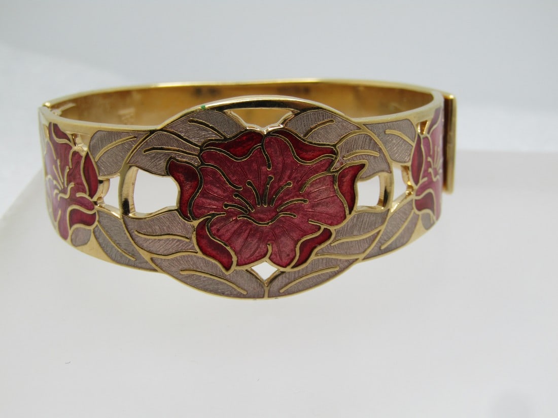 Vintage Cloisonne Floral Clamper Bracelet, Signed Fish & Crown, 6.75", 1980's: Vintage Cloisonne Floral Clamper Bracelet, Signed Fish & Crown , 7", 1980's. Lavender leaves around the bracelet with blossom with deep pink to almost red. It is apx. 1" wide at top center and 1/2" at