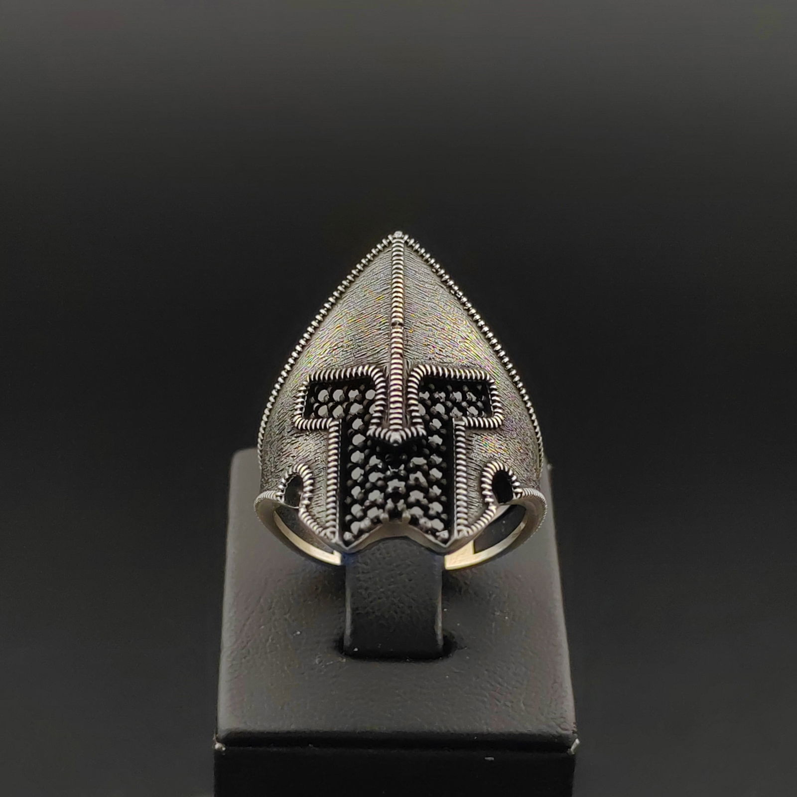 925 Silver Knight Ring with Black Zircons (1 of 8)