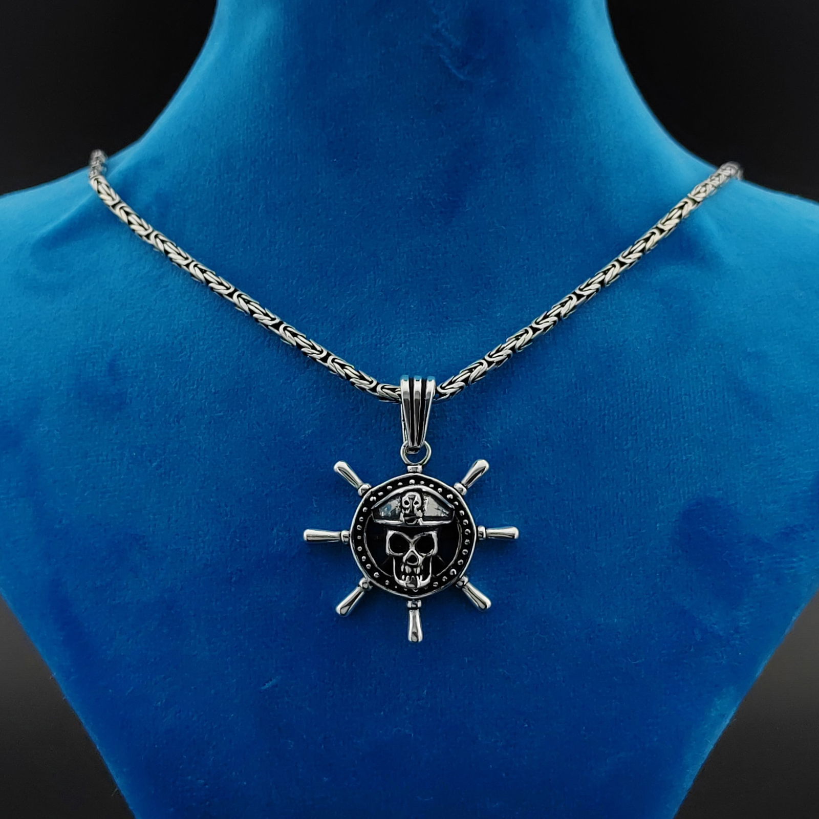 925 Silver Chain with Ship Rudder Pirate Skull Pendant (1 of 7)