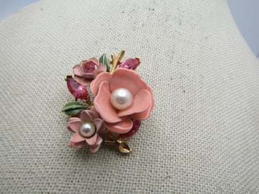 Vintage Pink Enameled Floral Brooch with Rhinestones, Signed Lisner, 1960's