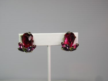 Vintage Weiss Red/Purple/Pink Rhinestone Earrings, Clip, Mid-Century