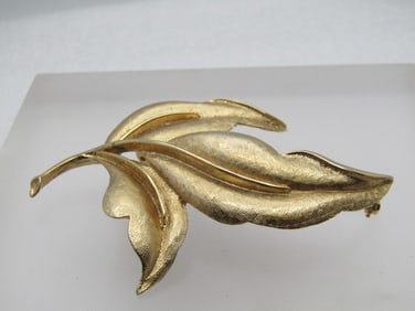 Vintage Gold Tone Leaf Brooch, 1960's-1970's, 3"