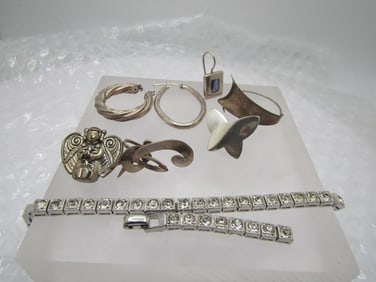 Vintage Sterling Single Earrings & Repair Pieces, 38.70 Gr. Some Signed