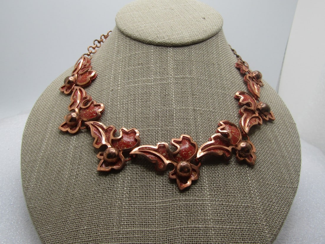 Vintage Copper Layered Leaf Necklace 17", Enameled Layer, 1940's: Vintage Copper Layered Leaf Necklace 17", Enameled Layer, 1940's. This has a base to the leaf in a speckled orange and white enameled finish and a cutout leaf frame with an 8mm beaded accents sitting