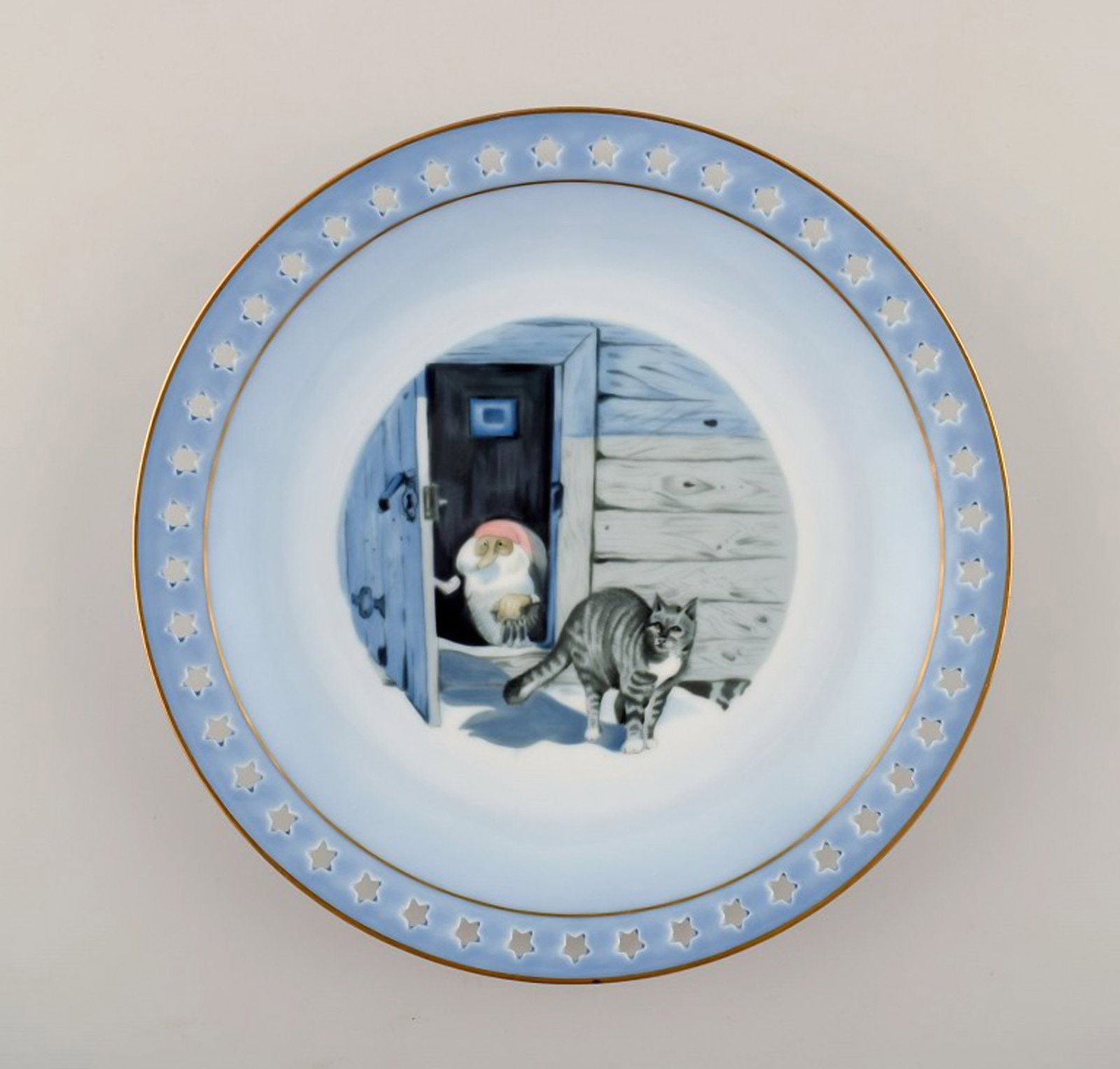 B & G (Bing & Grondahl), Christmas service, Harald Wiberg. Plate.: B & G (Bing & Grondahl), Christmas service, Harald Wiberg. Plate. Measures 17 x 2.5 cm. 1st factory quality, in perfect condition. Stamped. Model Number: 3506/616 Reserve: $42.00 Shipping: Domestic: S