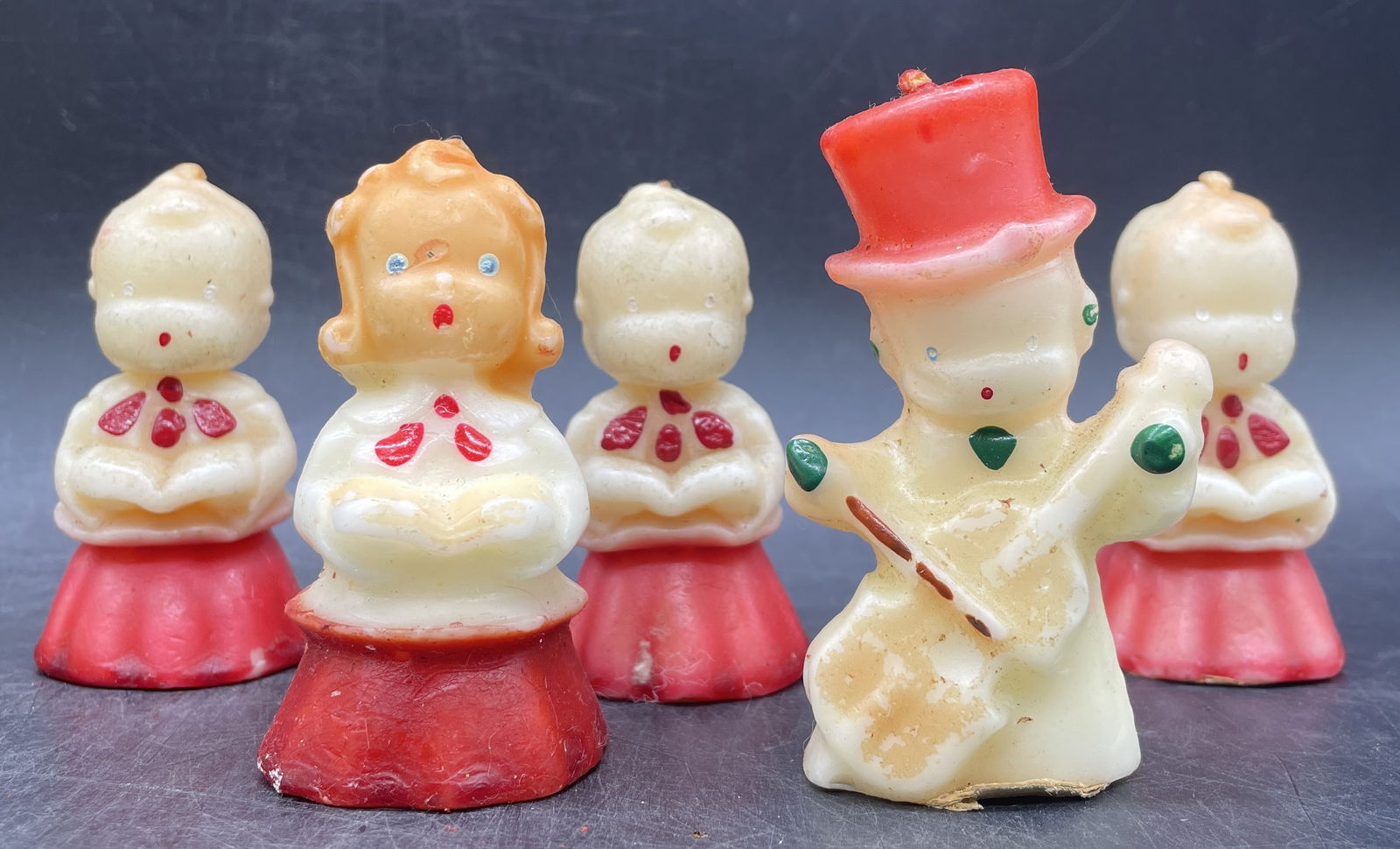Vintage Christmas Candle Lot: Title: Vintage Christmas Candle Lot Date/Period: approx 1950-60's Dimension: Material: wax Additional Information: Vintage Christmas Candle Lot Shipping: Domestic: Flat-rate of $7.00 to anywhere withi