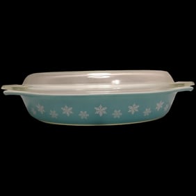 Pyrex 1 ½ Qt Turquoise Snowflake Divided Casserole Dish with Lid #8