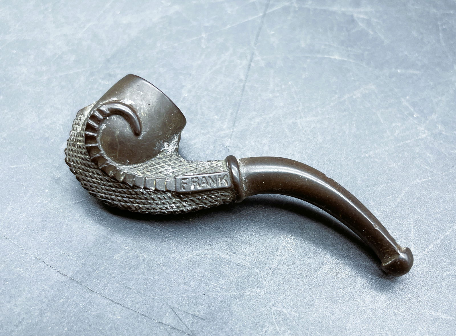 Vintage 1930s Wally Frank "Bird Claw" Miniature Smoking Pipe & Antique Matchbox: Title: Vintage 1930s Wally Frank "Bird Claw" Miniature Smoking Pipe & Antique Matchbox Date/Period: Aprox 1930-40's Dimension: Approx. 2.25" long x .5 wide Material: unknown Additional Information: Vi