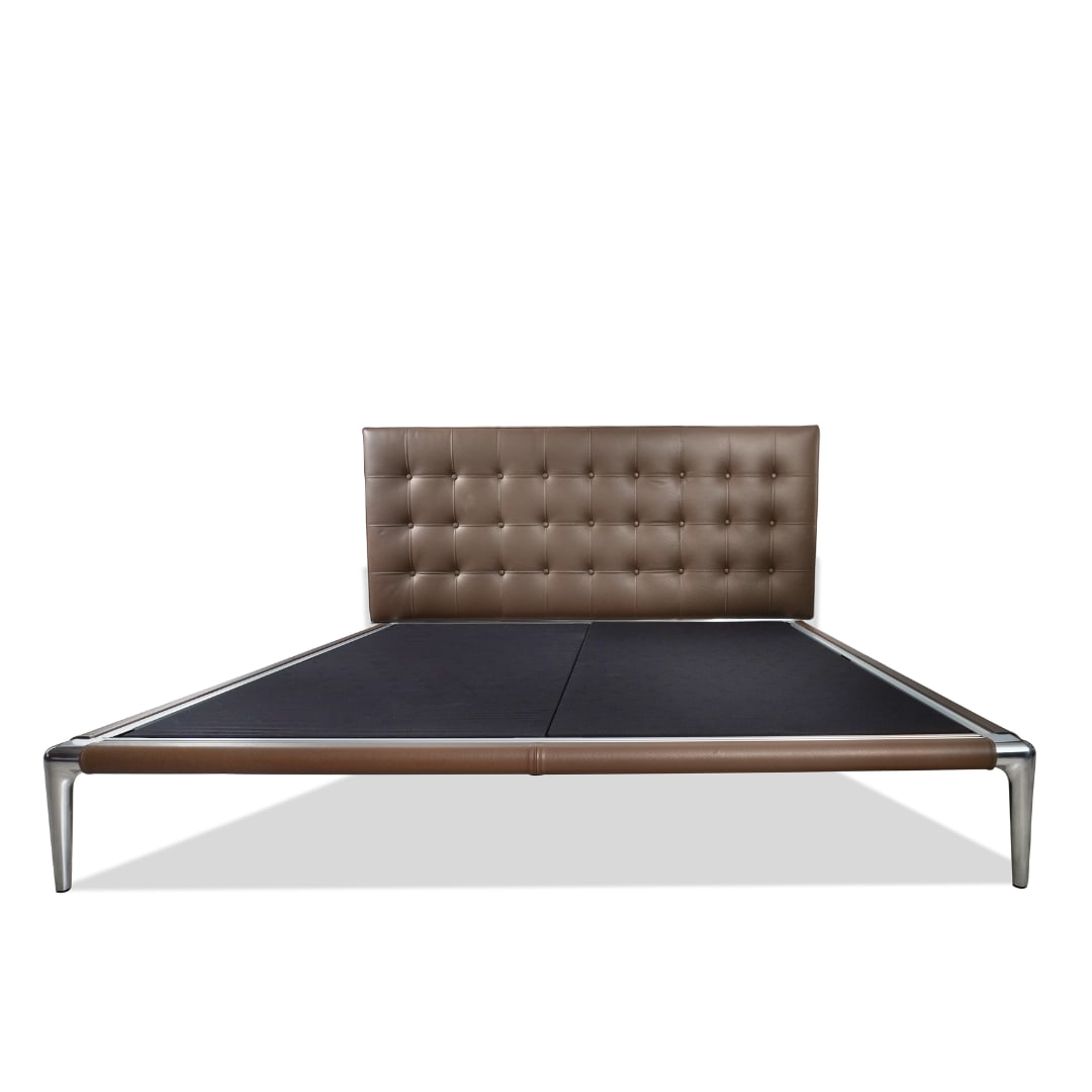 Cassina Volage Leather King Size Bed Frame by Philippe Starck (New Condition): Title:Cassina Volage Leather King Size Bed Frame by Philippe Starck (New Condition) Description:The Cassina Volage Leather King Size Bed Frame by Philippe Starck is a masterclass in contemporary Itali