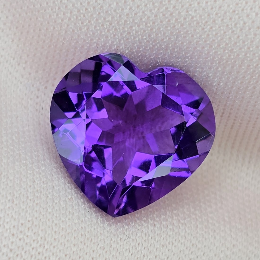 5.18 ct "Top Quality" Natural Deep Purple African Amethyst (1 of 4)