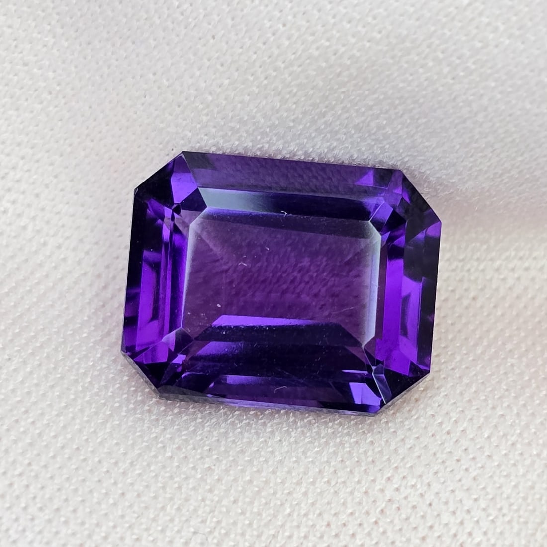 5.59 ct "Top Quality" Natural Deep Purple African Amethyst (1 of 3)