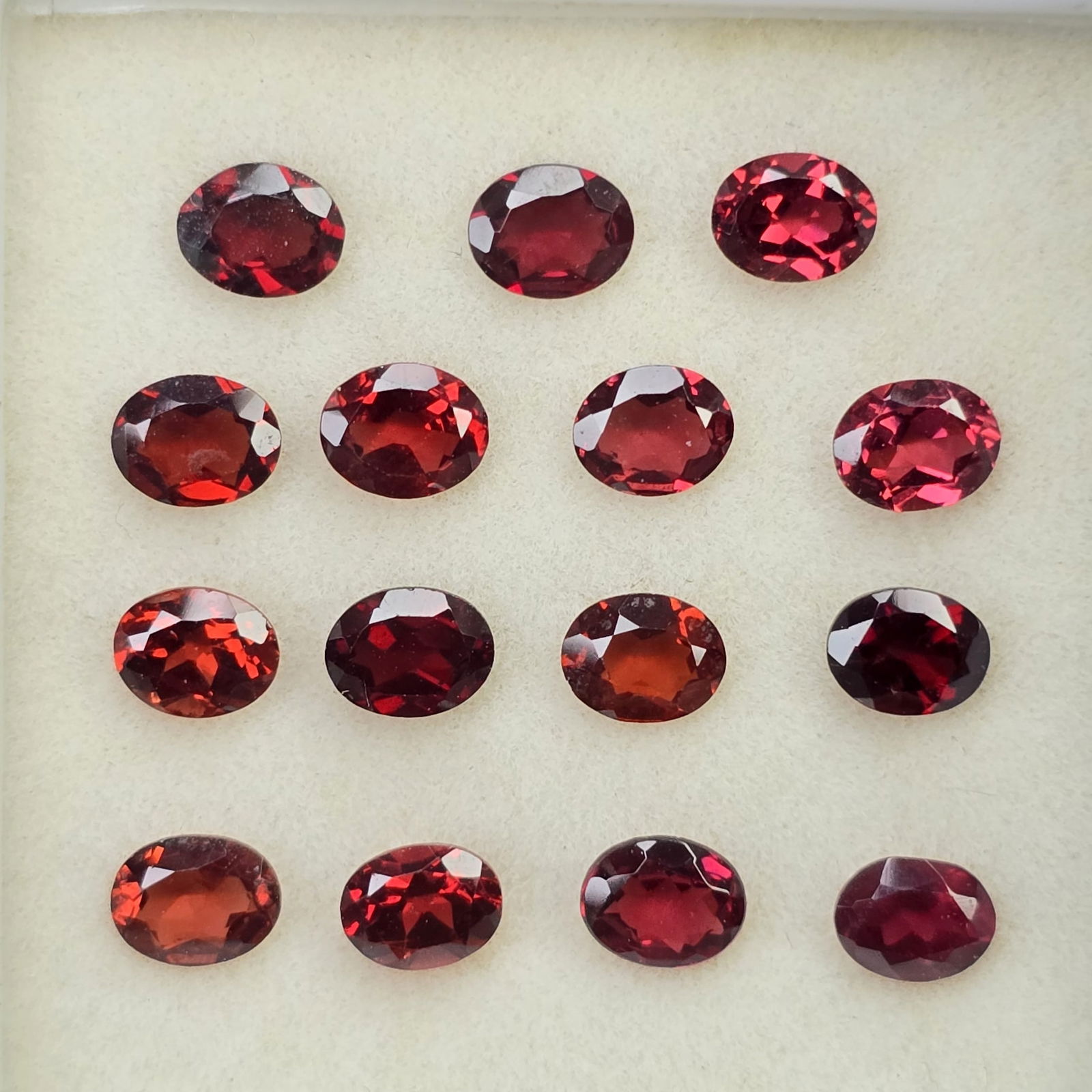 6.34 Ct Natural Red Garnet Oval Set (1 of 2)
