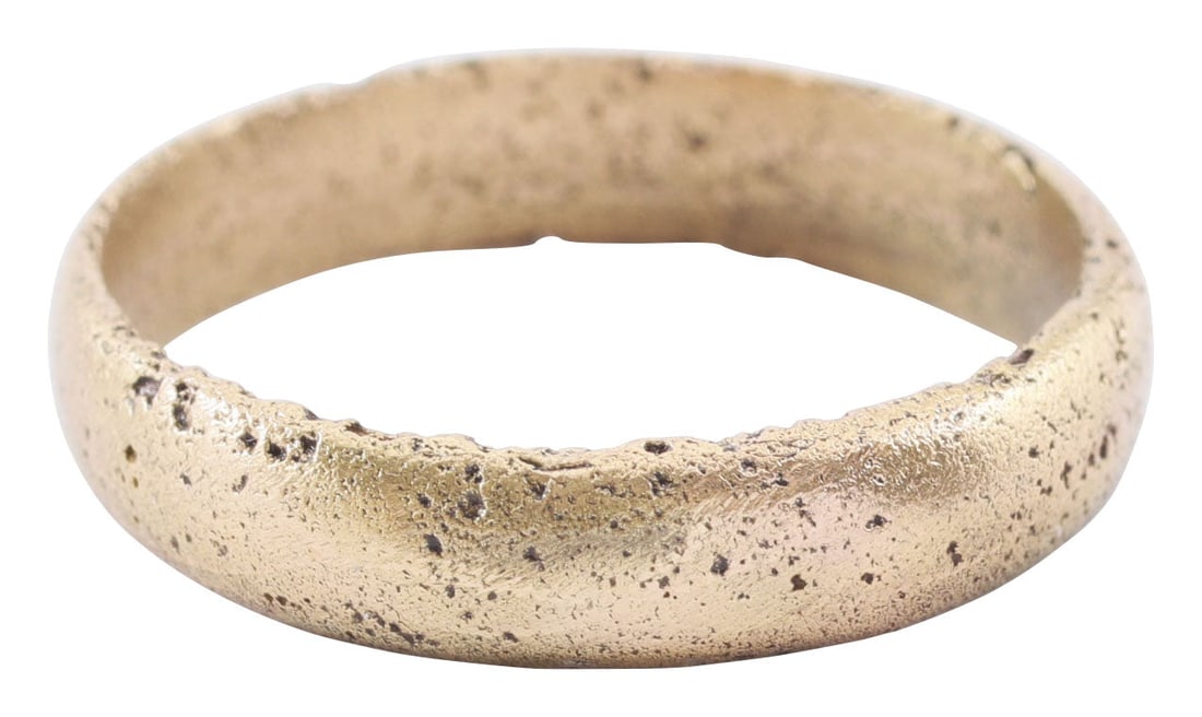 GOOD LARGE VIKING WARRIOR’S WEDING RING, SIZE 8 (1 of 5)