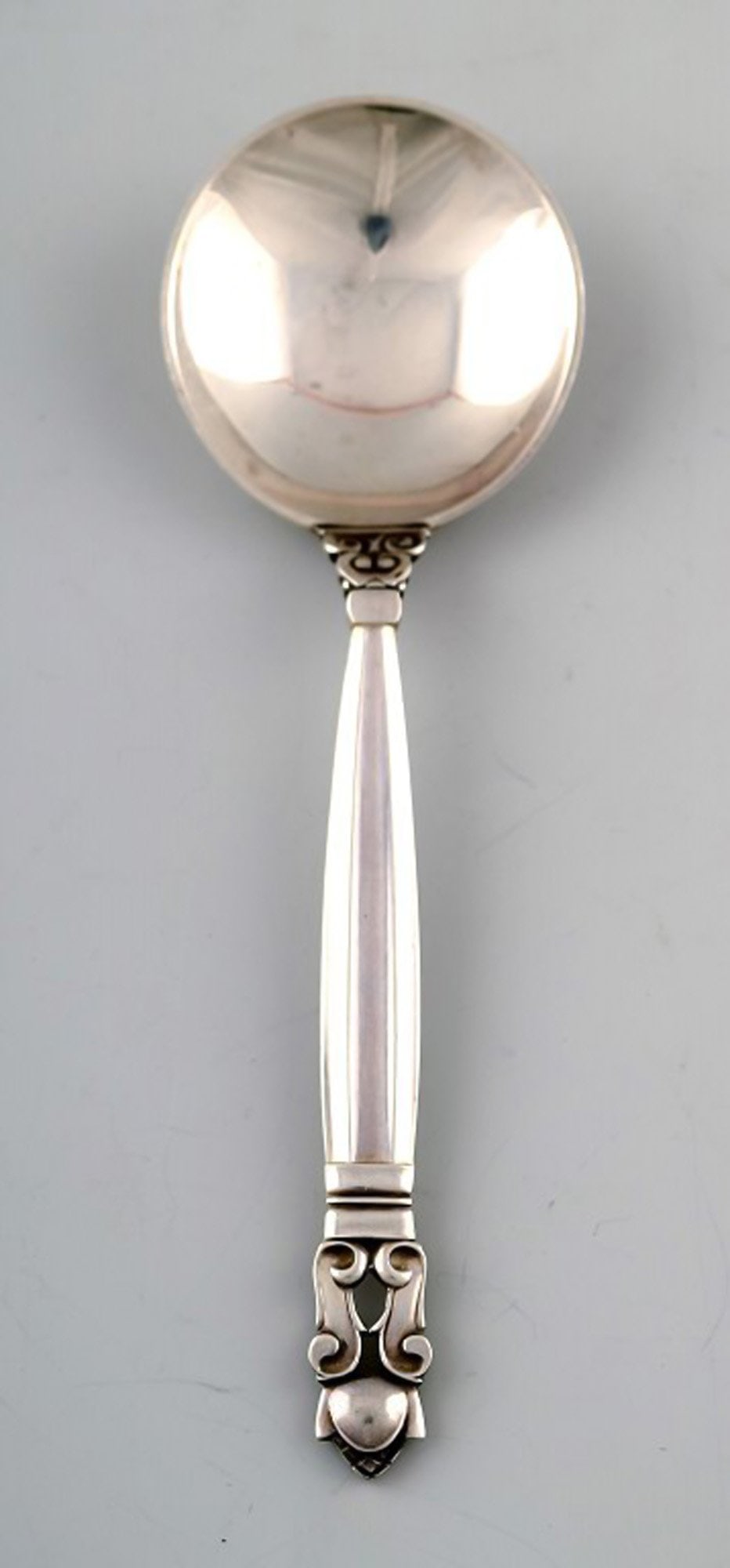 Georg Jensen "ACORN". Bouillon/soup spoon. Designer: Johan Rohde.: Title:Georg Jensen "ACORN". Bouillon/soup spoon. Designer: Johan Rohde. Description:Georg Jensen "ACORN" bouillon/soup spoon. 11 pcs. in stock. Designer: Johan Rohde. Length: 13 cm. Sterling silver. S