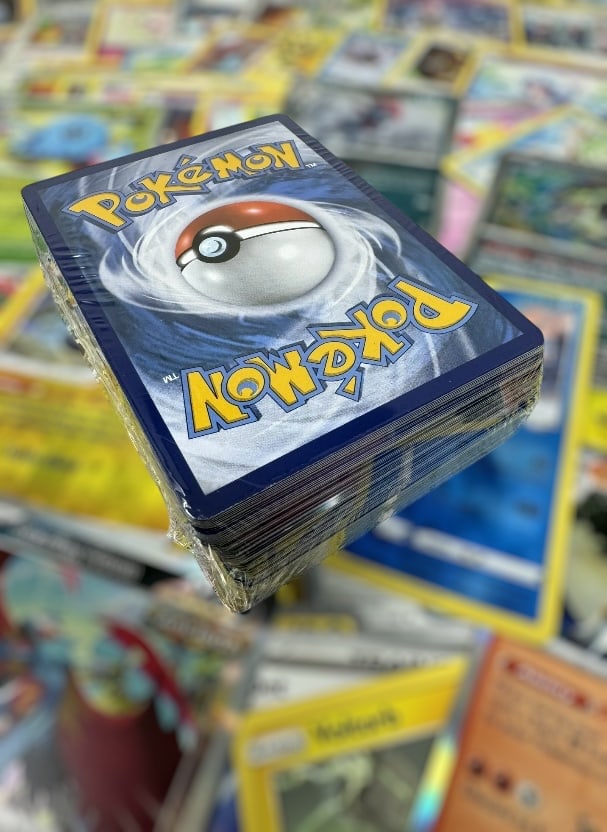 Pokemon Trading Card Lot of 100 Assorted and Random Selections of Cards (1 of 3)