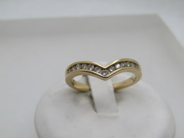 Vintage 14kt Diamond V Ring, Channel Set, Stackable, Sz. 7, Signed, 1980's