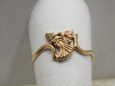 10kt Black Hills Gold Angel Leaf Ring, Sz. 10.5 Signed