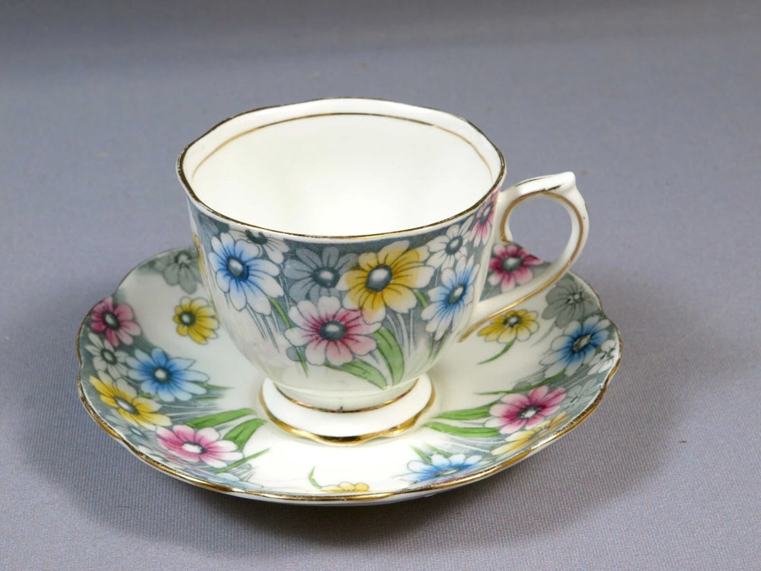 Royal Albert MARYLAND Coffee Tea Cup Saucer Set Blue England Vintage: This is a gorgeous Bone China Set of Coffee/Tea cup and Saucer, from the vintage Maryland pattern by Royal Albert. This pattern is discontinued. It is rare and hard to find pattern in blue and gray. T