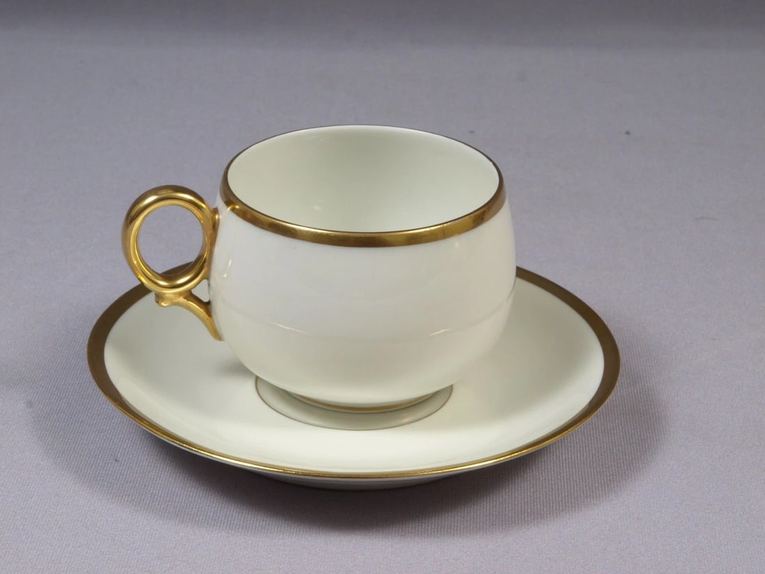 Limoges L. BERNARDAUD B&C Coffee Teacup Saucer set Gold France: This is a rare and gorgeous Coffee/Tea cup and Saucer Set. The set was made in France LIMOGES by L. BERNARDAUD B&C. The set is in very classy and features gold rim. The set includes: 1 (one) Coffee/Te