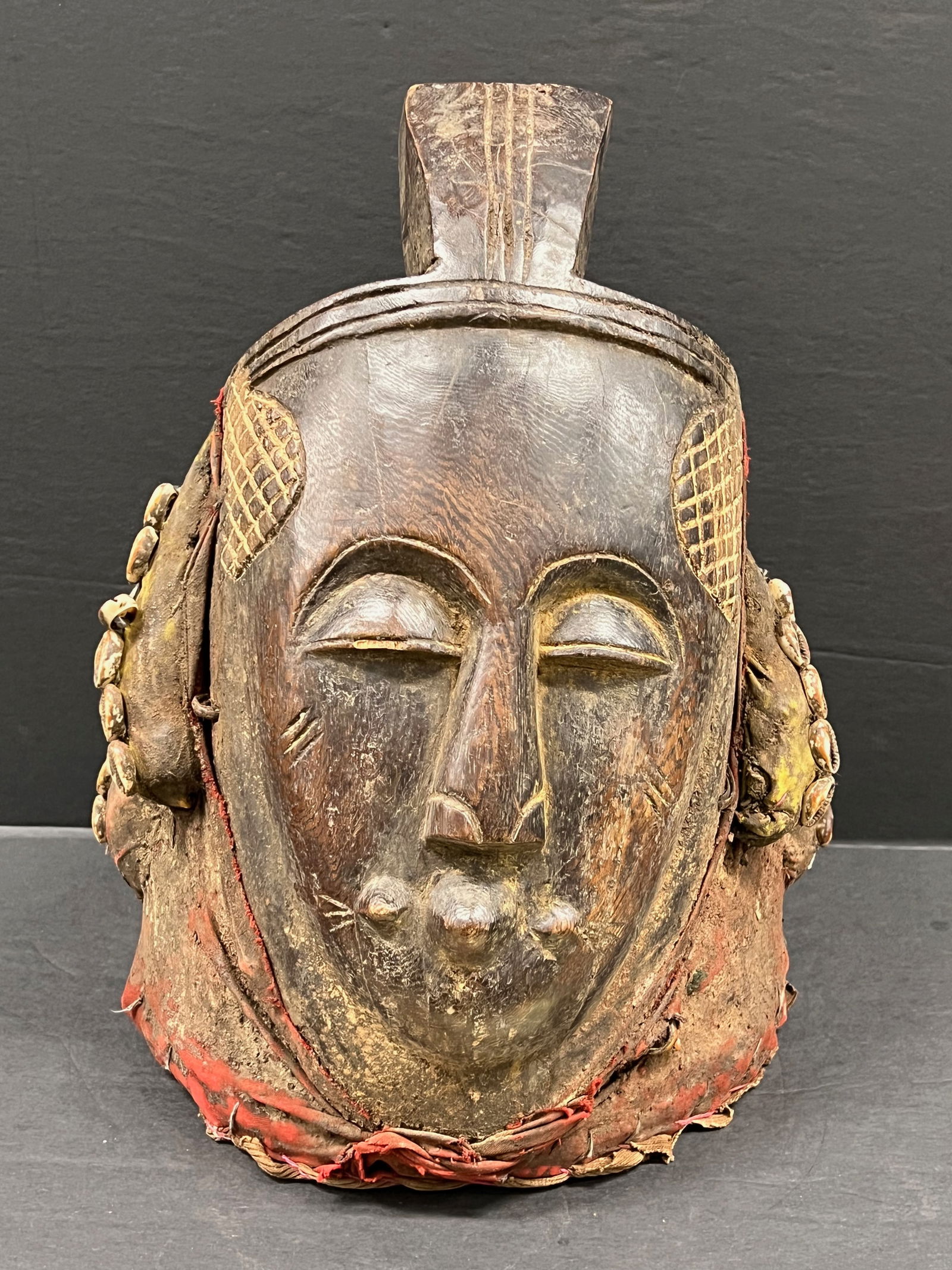 Bamun Helkmet Mask (1 of 7)
