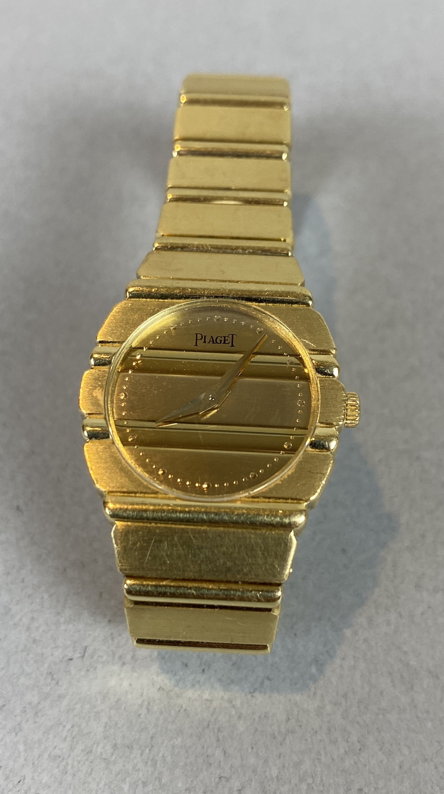 Vintage Piaget 18 KT Yellow Gold Women's or Ladies' Quartz Wrist Watch (1 of 6)