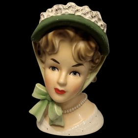Brinns TV 726 7 ¼” Lady Head Vase Green Hat and Bow- “Pearl Necklace”