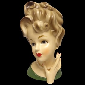 7 ” tall Lady Head Vase Ardco Fine Quality Dallas Made in Japan Silver Label