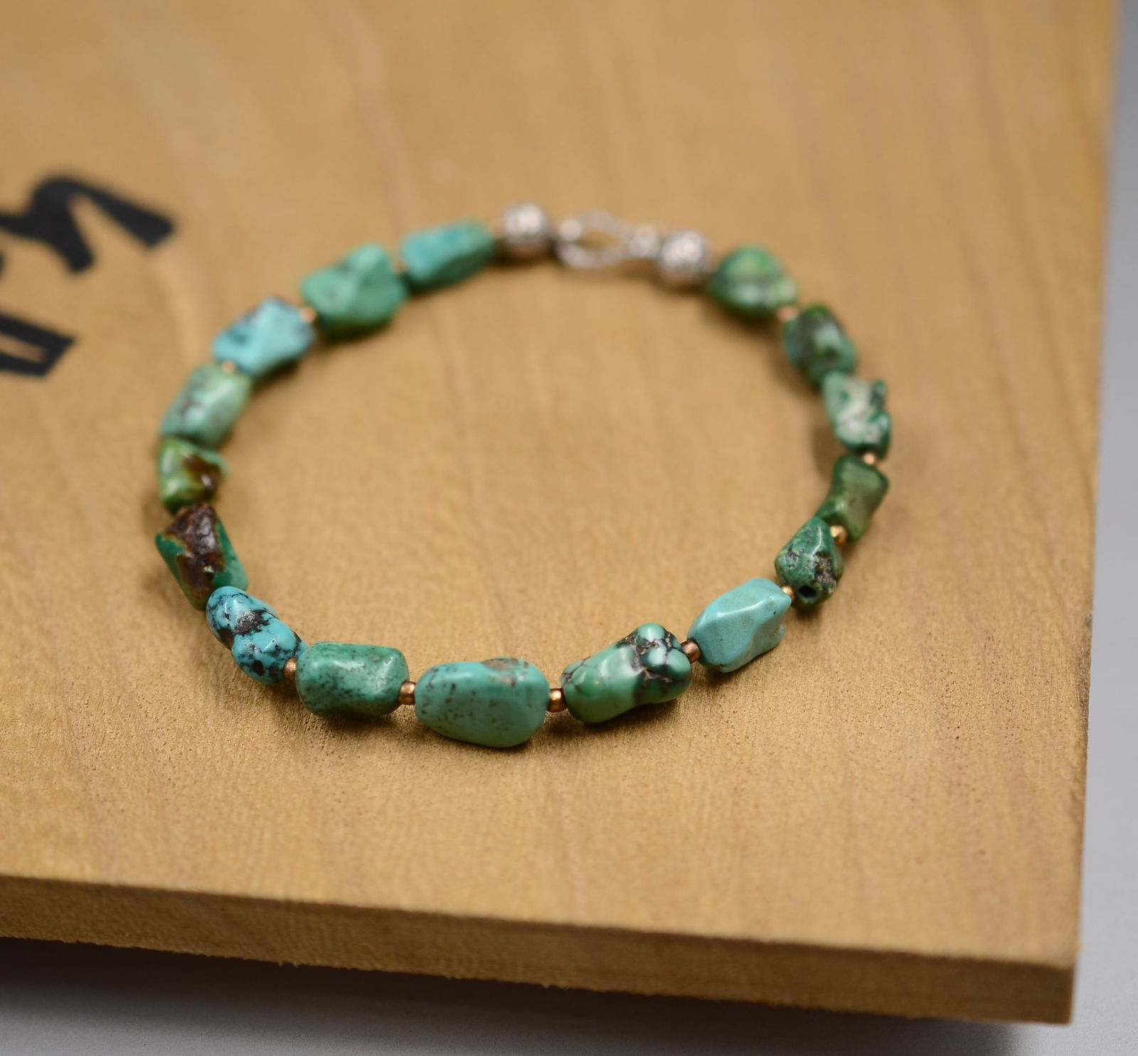 Tibetan Antique Turquoise Silver Bracelet: Title:Tibetan Antique Turquoise Silver Bracelet Origin:Asian private collection Date/Period:20th Materials:Turquoise Description:Size: about 150 mm, antique turquoise, silver bracelet. There are signs