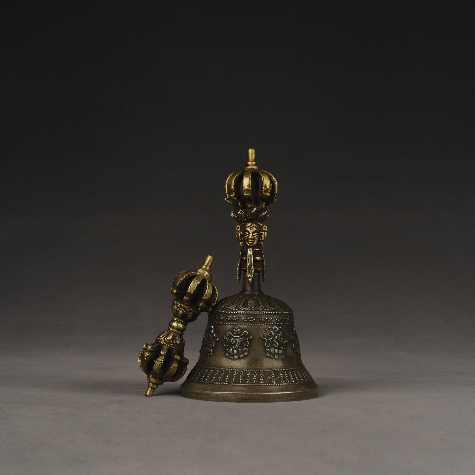 Tibetan Religious Antique Bronze Sculpture - Mother and Child Bells: Title:Tibetan Religious Antique Bronze Sculpture - Mother and Child Bells Origin:Asian private collection Date/Period:20th Materials: Description:Size: about 11x4x4/10x10x17 cm, exquisite Tibetan anti
