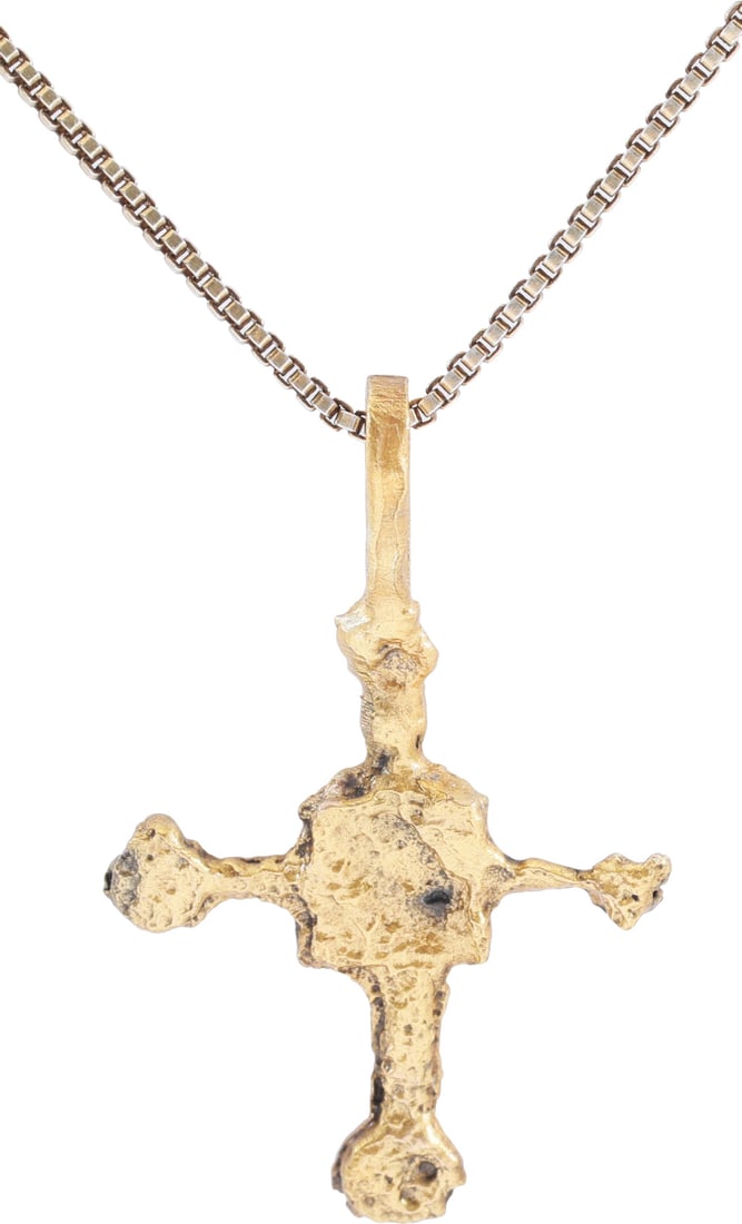 FINE MEDIEVAL CHRISTIAN CROSS NECKLACE C.800-1000 AD: Carolingian, the period of Charlemagne. The emergence from the Dark Ages is embodied in the rise to power of the Frankish King, Charlemagne in 768 (founder of the Holy Roman Empire after 800) followed