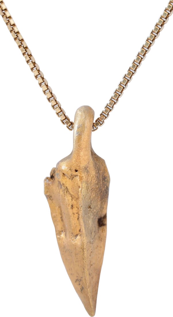 ROMAN ARROWHEAD PENDANT, 3rd-5th CENTURY AD (1 of 3)