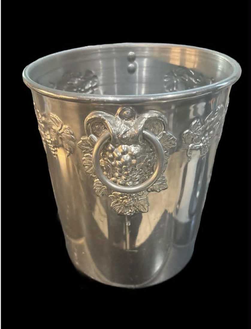 Vintage Stainless Cuvee Dom Perignon Champagne Ice Bucket: Title: Vintage Stainless Cuvee Dom Perignon Champagne Ice Bucket Description:Vintage Stainless Cuvee Dom Perignon Champagne Ice Bucket. 8" tall x 7" in circumference. In good condition. May need a goo
