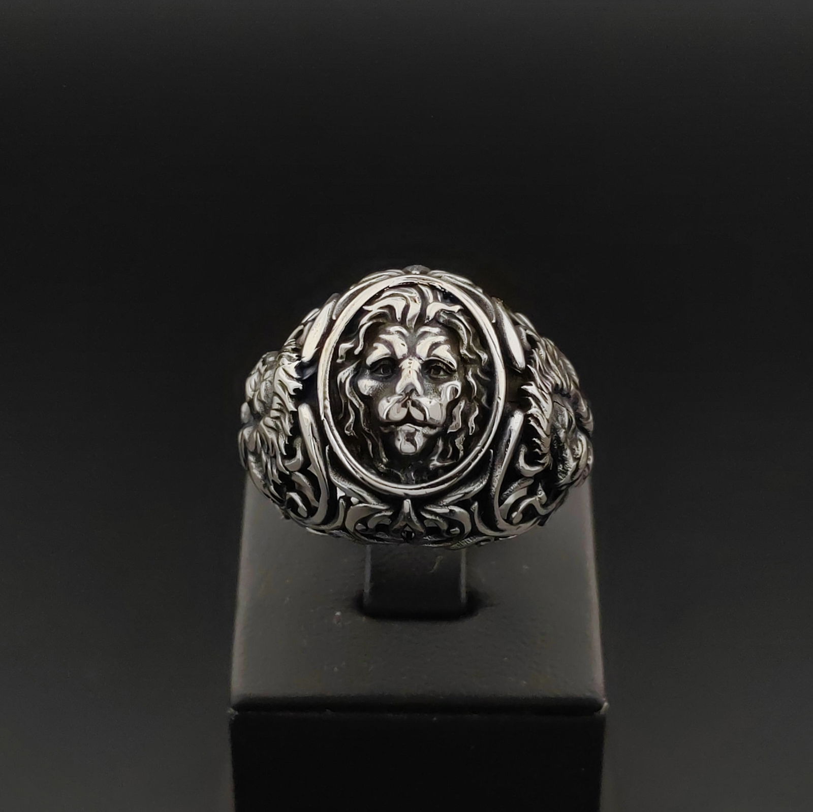 925 Sterling Silver Lion Ring (1 of 8)