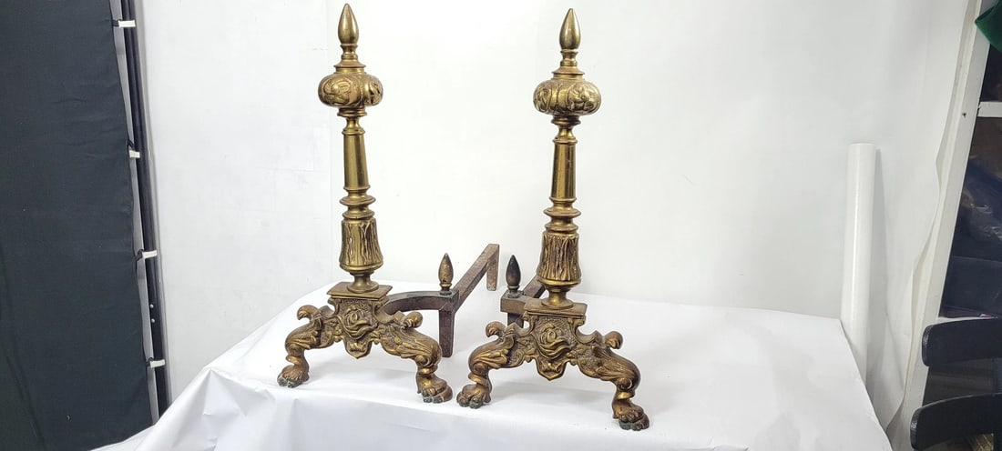 Vintage Gold Gilt Iron Andirons Fireplace Fire Dogs Holder Roses Feet: Vintage Gold Gilt Iron Andirons Fireplace Fire Dogs Holder A Pair Andirons will be partially disassembled for shipping purposes. In good condition, heavy wear, overall in good condition Approximate Di