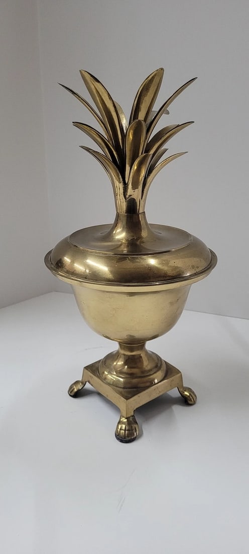 Vintage Pineapple Brass and Silver Ice Bucket Holder Display Home Decor Metal: Vintage Pineapple Brass and Silver Ice Bucket Holder Display Home Decor Metal Art Table Top Display Versatile piece, use as candle holder, open it up and use to display items. Use to hide things, stas