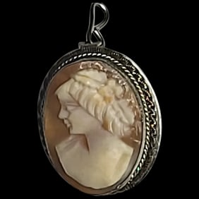 Vintage Sterling Silver Hand-Carved Shell Filigree Cameo Pin/Brooch