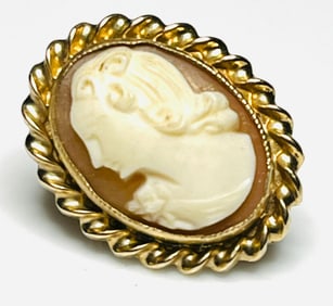 Vintage Gold Left- Facing Carved Shell Cameo Pin