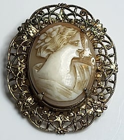 Vintage Hand-Carved Shell Cameo Filigree Brooch