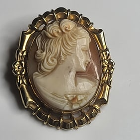 Vintage Gold Filled Cameo Brooch/Pin/Pendant