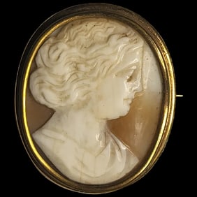 Antique Hand-Carved Oversized Shell Cameo Pin/Brooch
