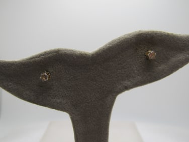 Vintage 14kt Diamond Stud Earrings, Pierced .10 CTW 1970's-1980's
