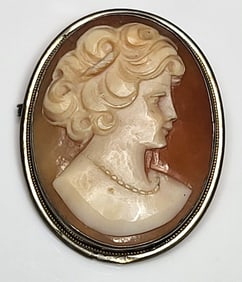 Vintage Sterling Silver Hand-Carved Shell Cameo Filigree Pendant/Brooch