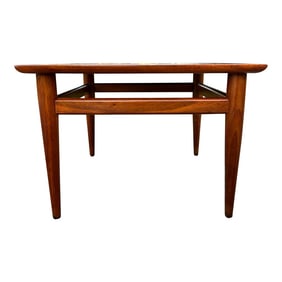 Mid 20th Century Modern Walnut Side Table by Heritage