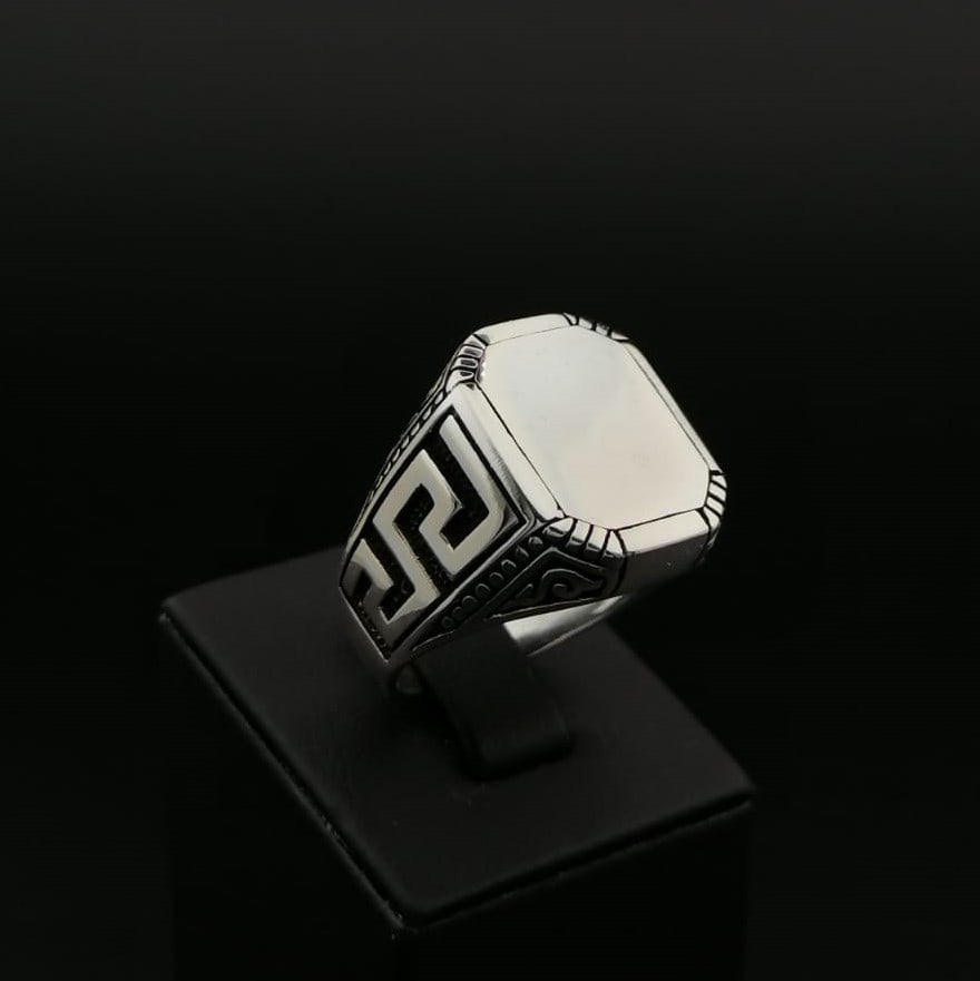 925 Silver Men's Ring,Name Plate initial plate Ring: Title: 925 Silver Men's Ring,Name Plate initial plate Ring Description: 925 Silver Men's Ring,Name Plate initial plate Ring -Total Weight:15.7g -Size: US Size 11.75 (21.25mm) With Gift Box US Buyers,F