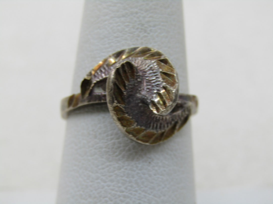 Vintage Sterling Silver Diamond Cut Ring, Interlocked (1 of 10)