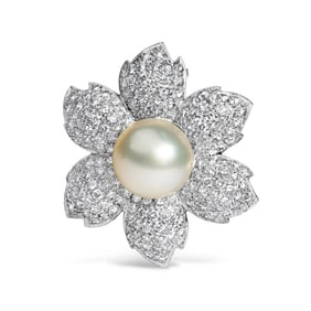 18K 2 3/4 Cttw Diamond and 12.5 MM Cultured Freshwater Pearl Floral Brooch Pin (G-H Color, VS1-VS2 C